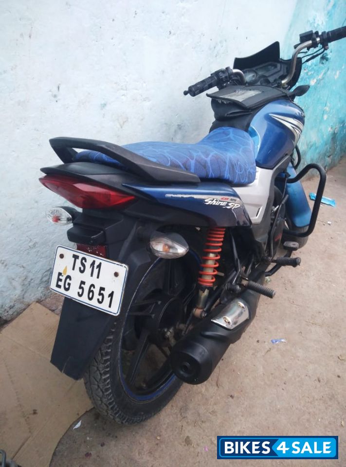 Blue Honda CB Shine SP