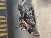 KTM Duke 125