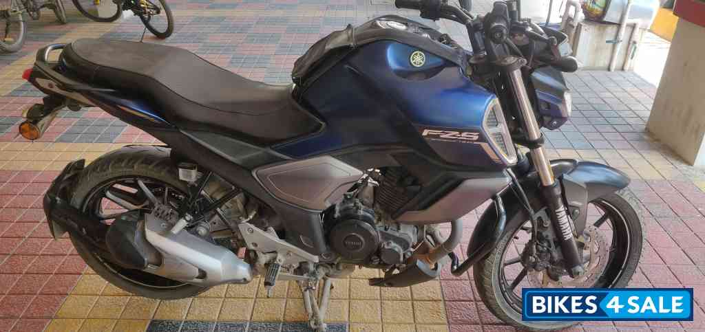 Yamaha FZ-S