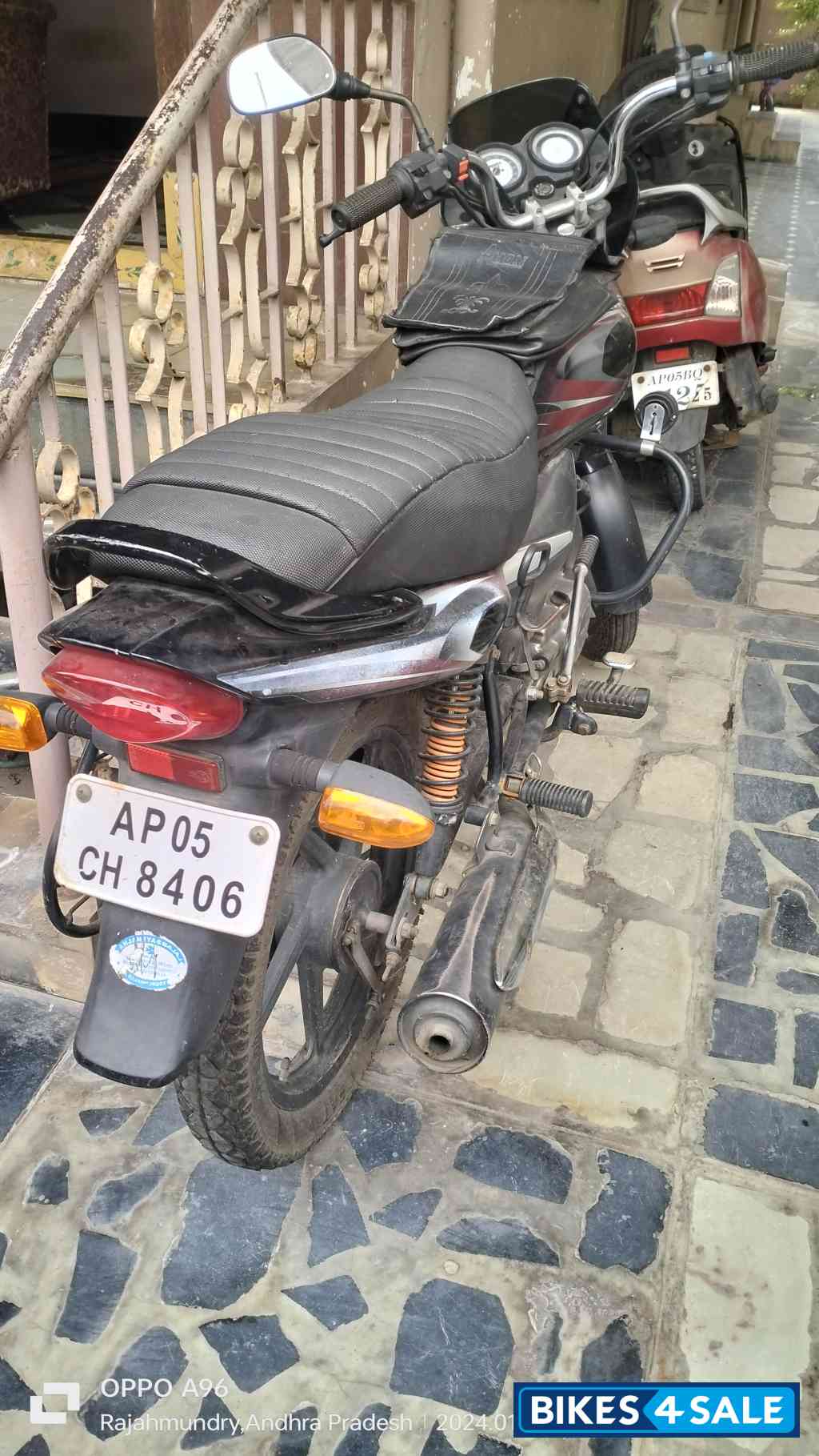 Bajaj Platina 100
