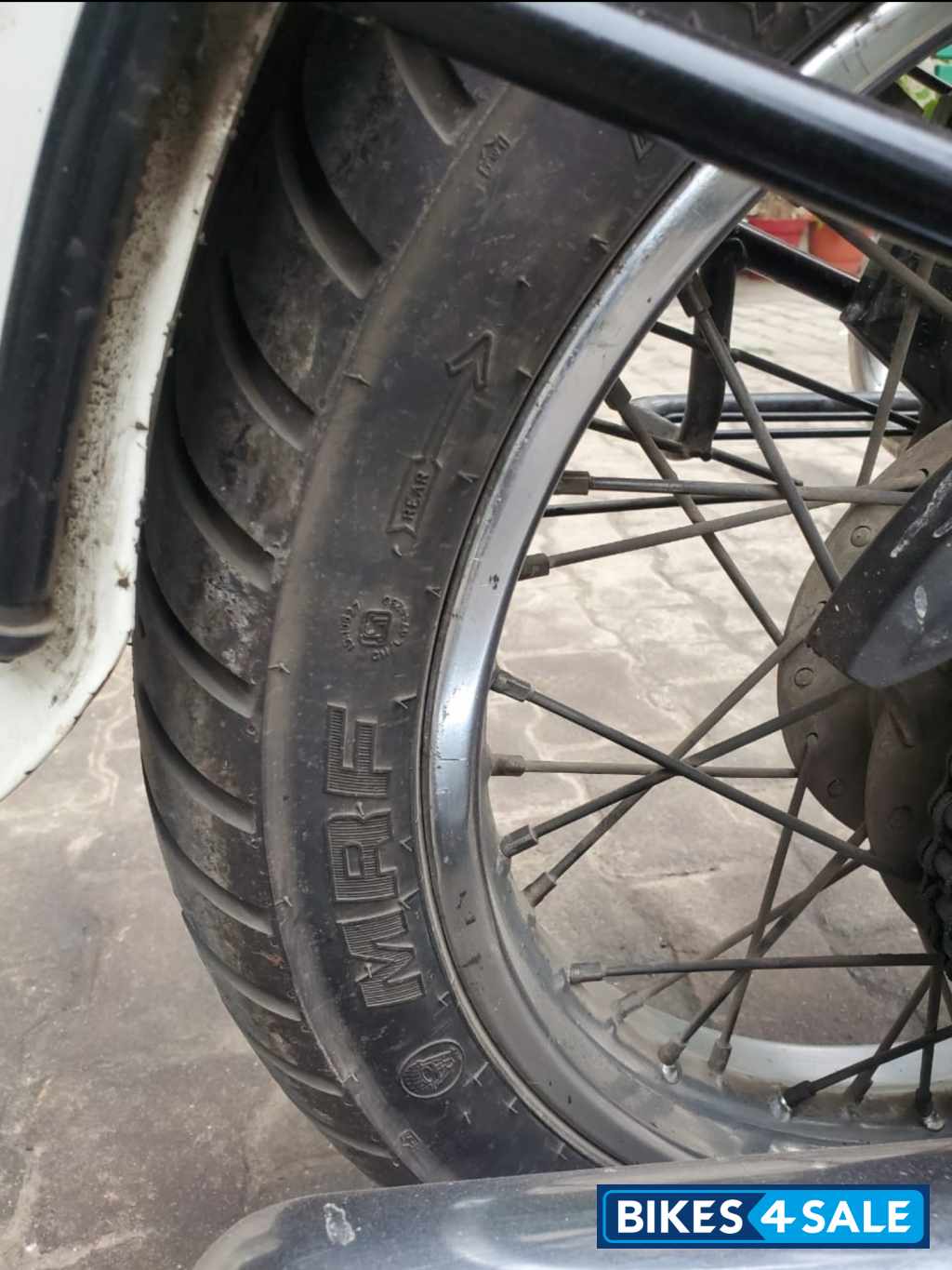 Ash (white) Royal Enfield Classic 350