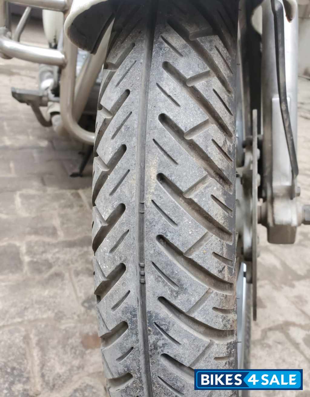 Ash (white) Royal Enfield Classic 350