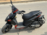 Aprilia SR 160 Carbon ABS 2020 Model