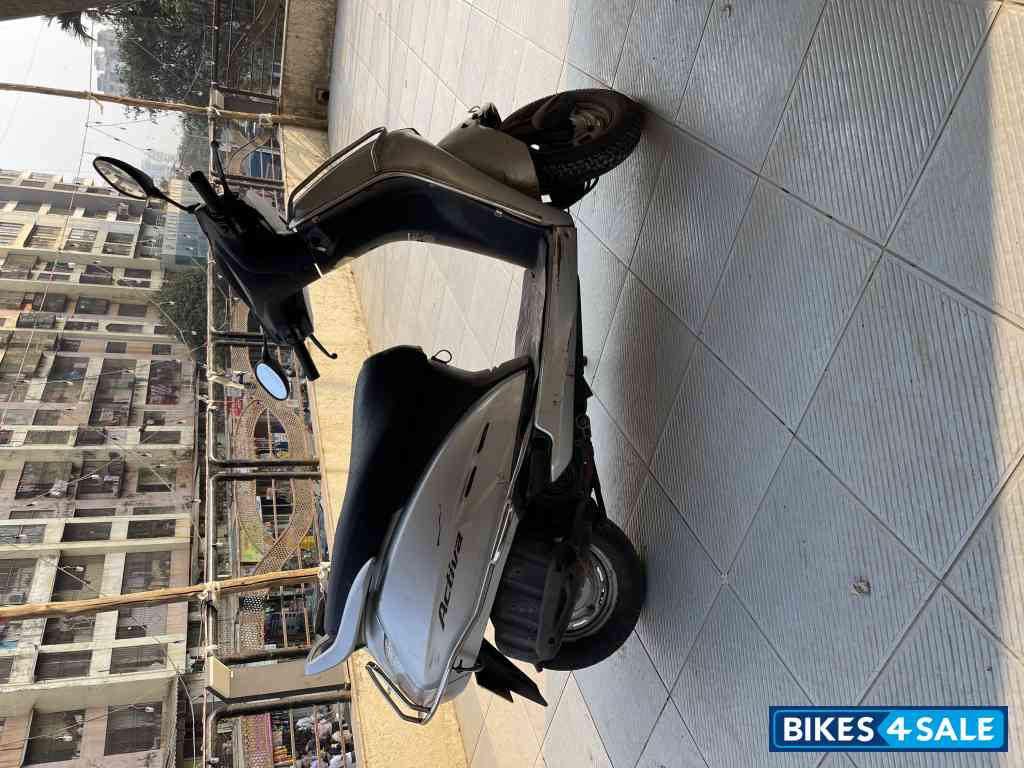 Silver Honda Activa
