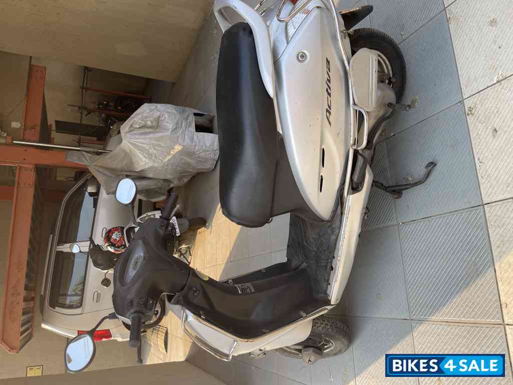 Silver Honda Activa