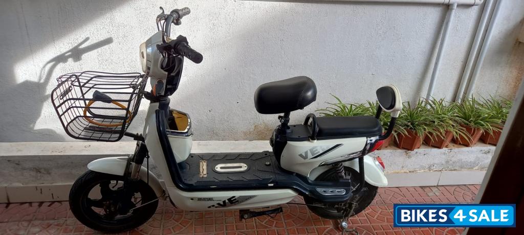 Tarang E-Moped