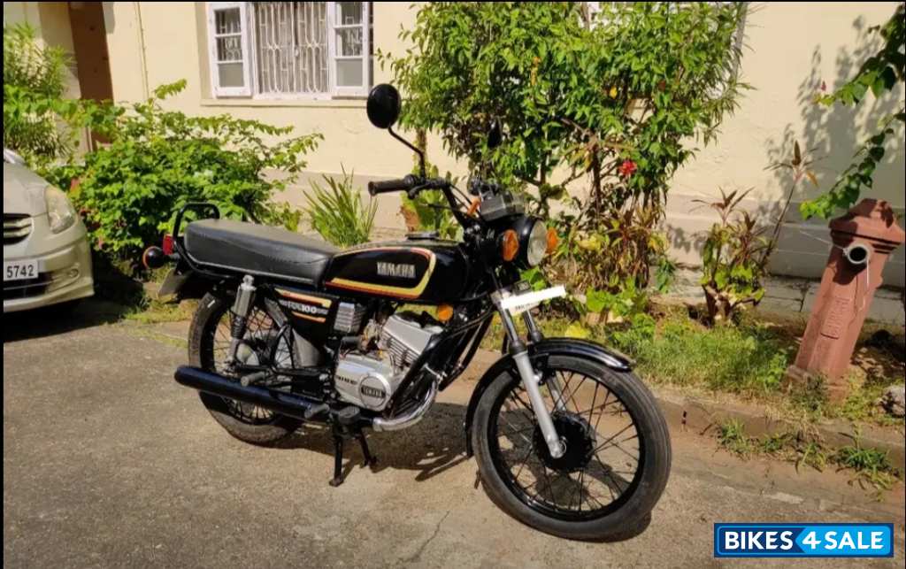 Yamaha RX 100