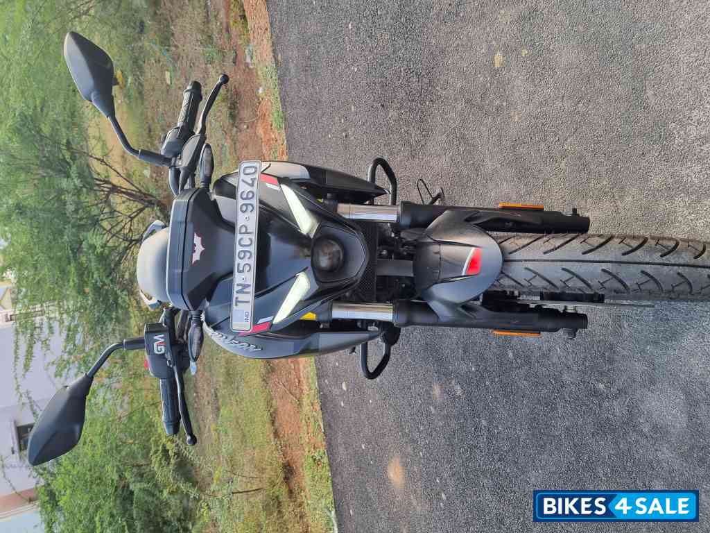 Black Bajaj Pulsar N250 Dual Channel ABS
