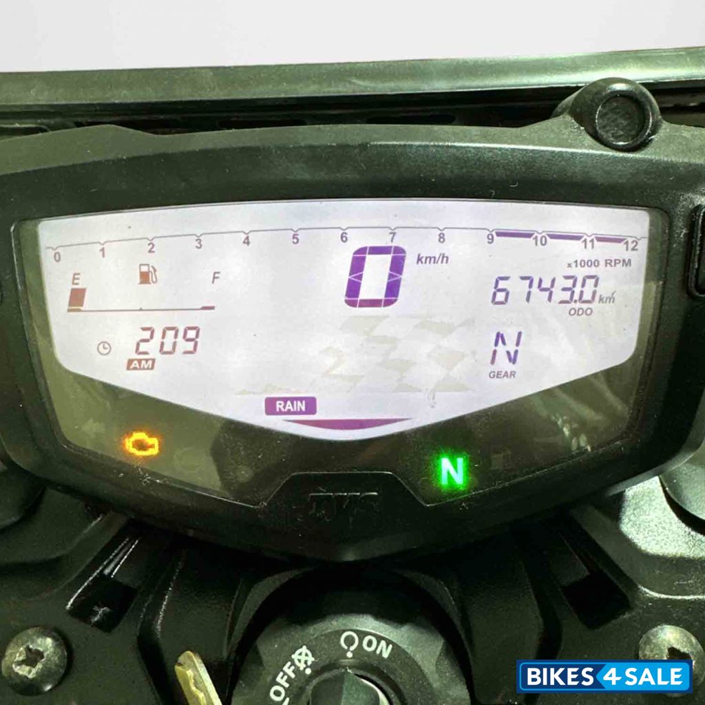 TVS Apache RTR 160 4V