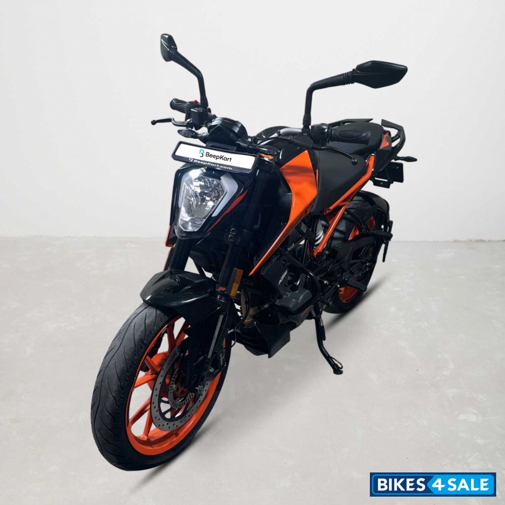 KTM Duke 200