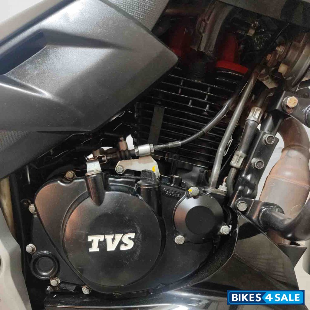 TVS Apache RTR 160 4V
