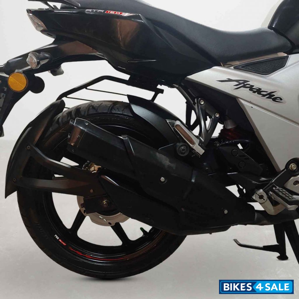 TVS Apache RTR 160 4V
