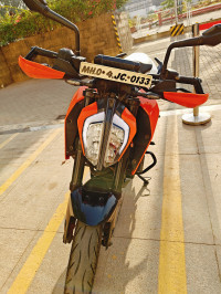 Orange KTM Duke 390