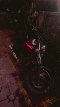 Bajaj Avenger 220 DTS-i