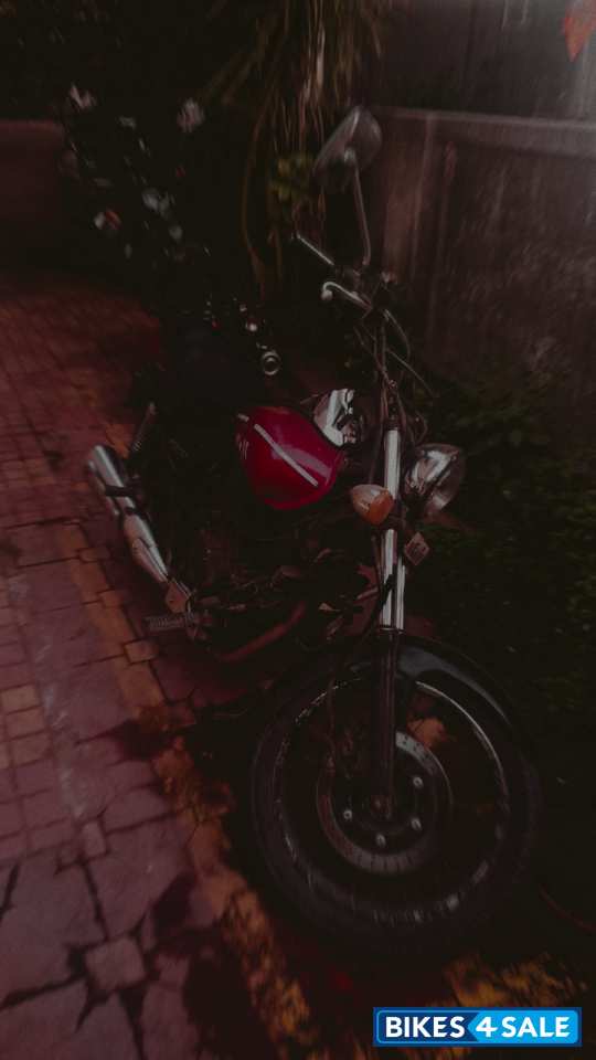 Bajaj Avenger 220 DTS-i