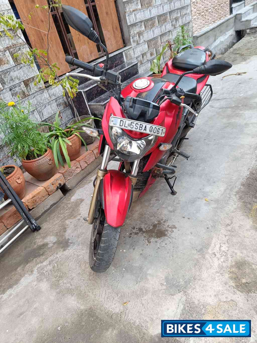 Matte Red TVS Apache RTR 200 4V