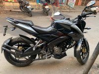 Black Bajaj Pulsar 200 NS