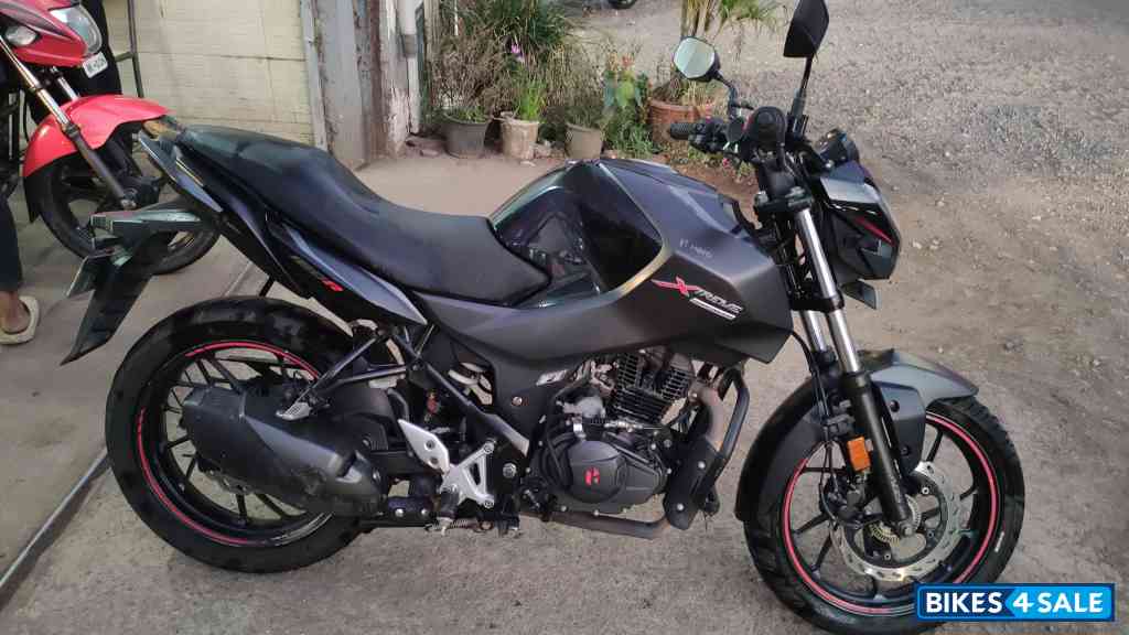 Hero Xtreme 160R Stealth Edition