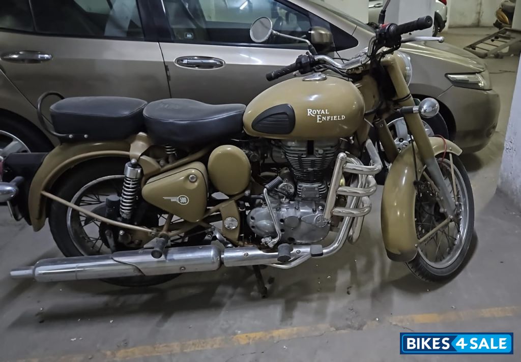 Royal Enfield Classic Desert Storm