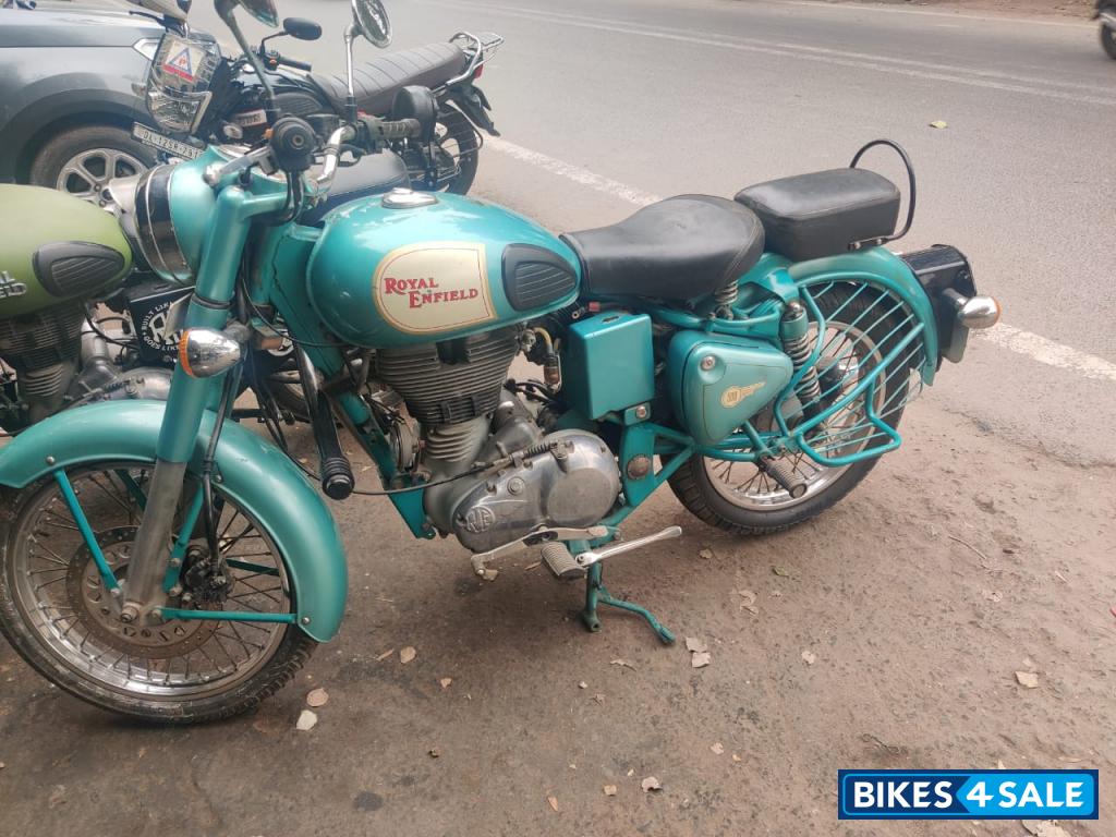 Royal Enfield Classic 500