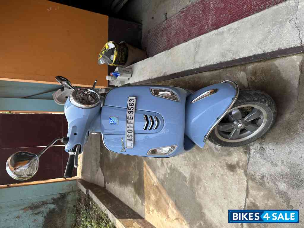 Azzurro Provenza Vespa VXL 125 BS6