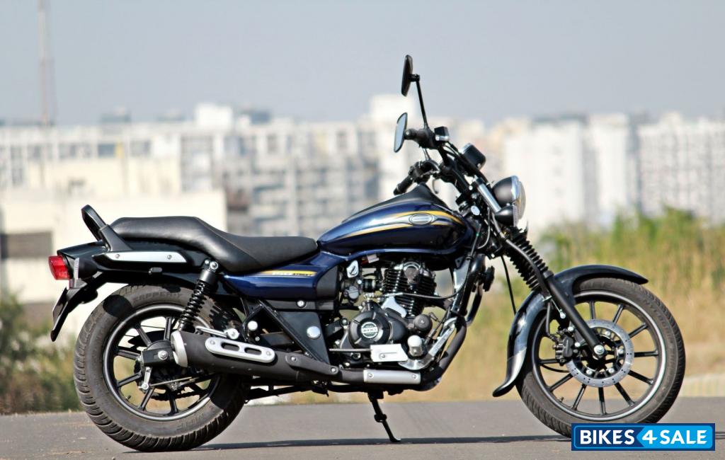 Bajaj Avenger