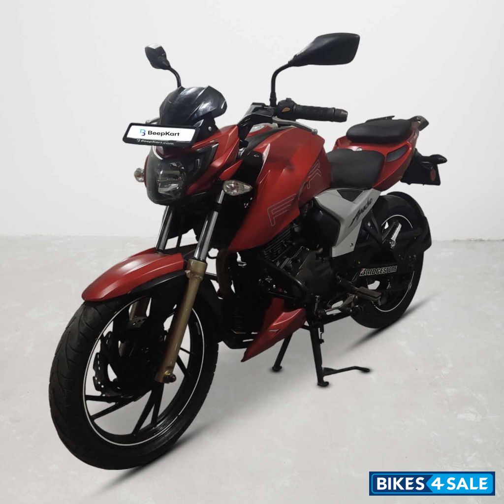 TVS Apache RTR 200 4V