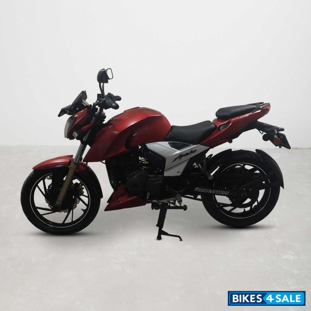 TVS Apache RTR 200 4V