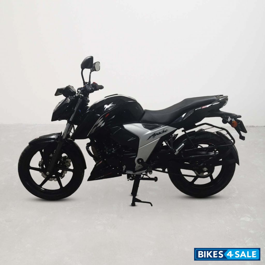 TVS Apache RTR 160 4V