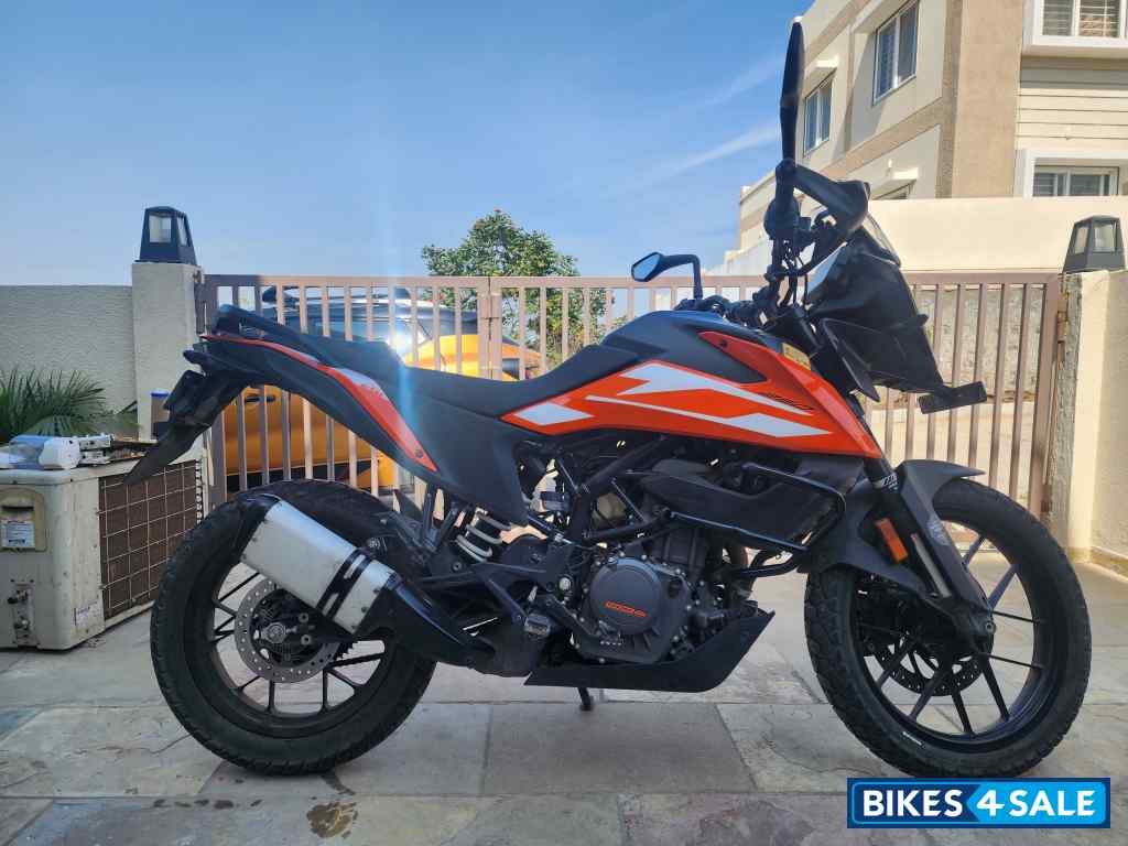 Orange KTM 250 Adventure 2021