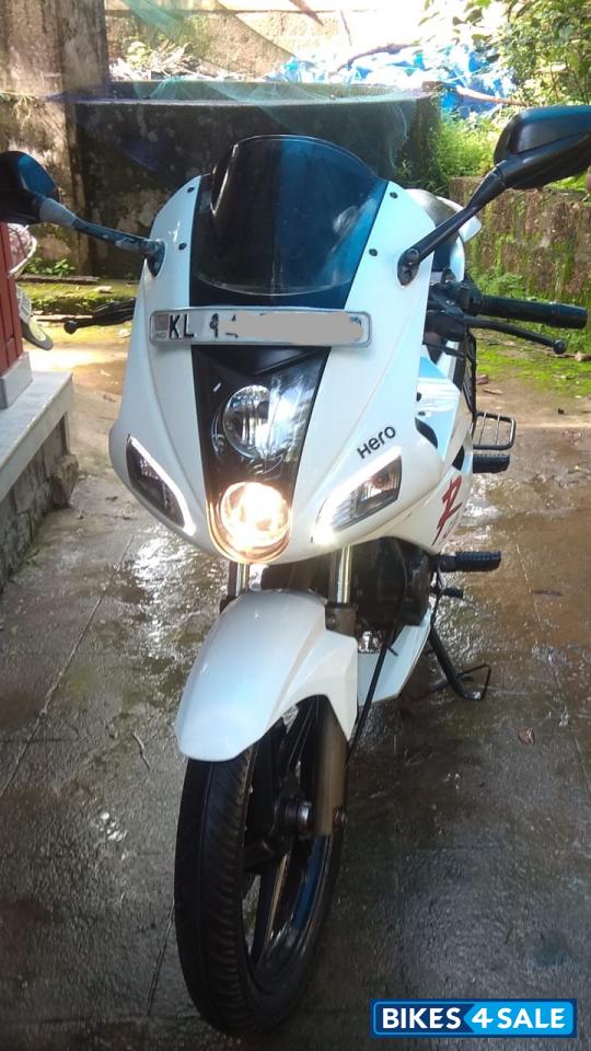 White Hero Karizma R White Hero Karizma R