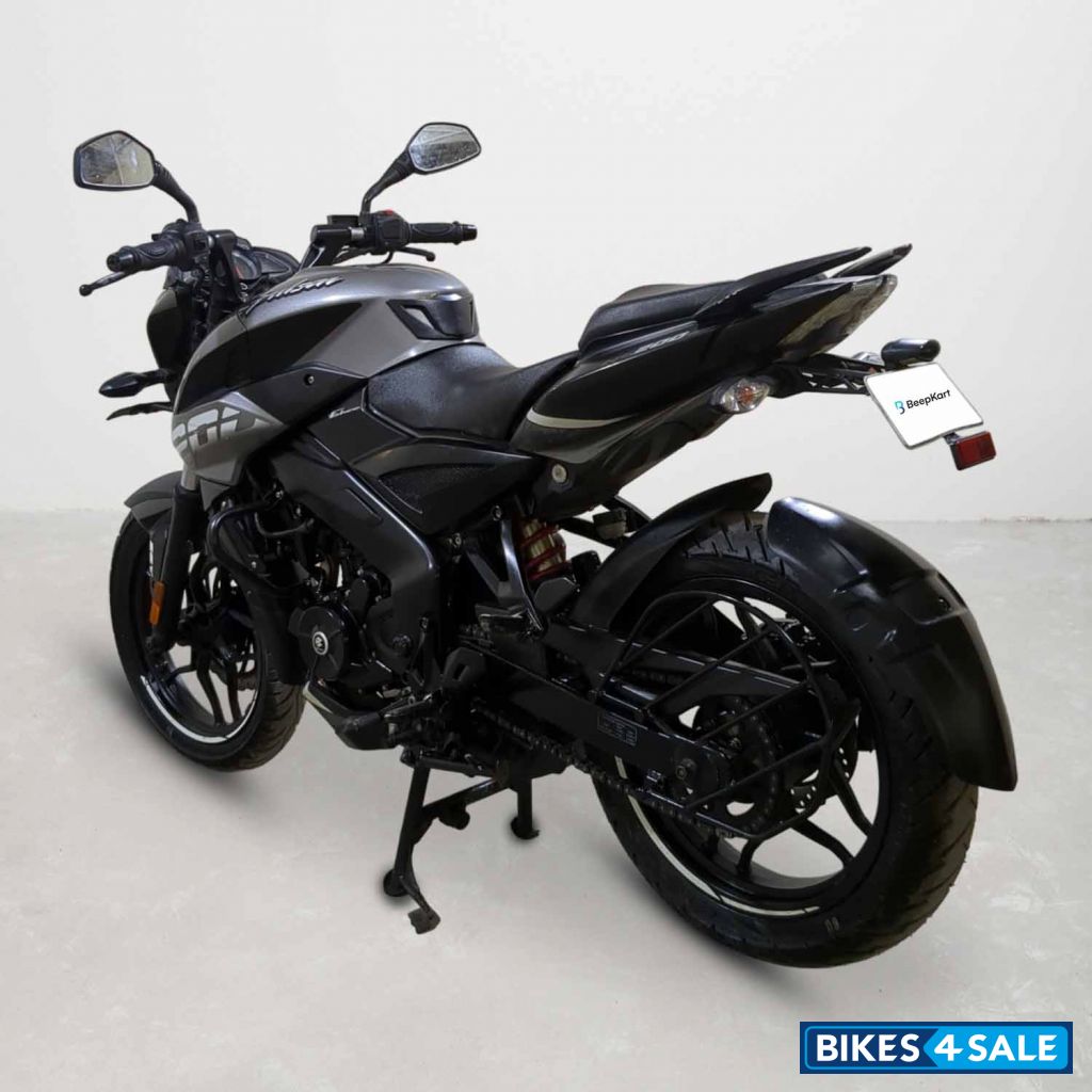 Bajaj Pulsar NS200