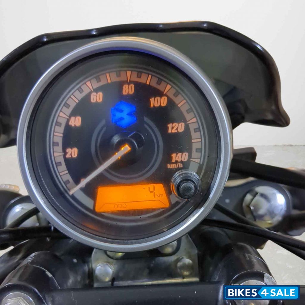 Bajaj Avenger Street 180