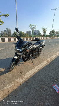 Bajaj Pulsar 125 Split Seat 2021 Model