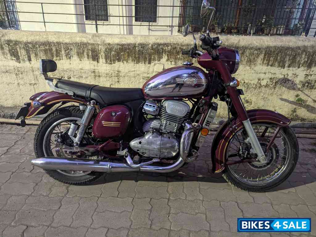 Maroon Jawa Jawa BS6