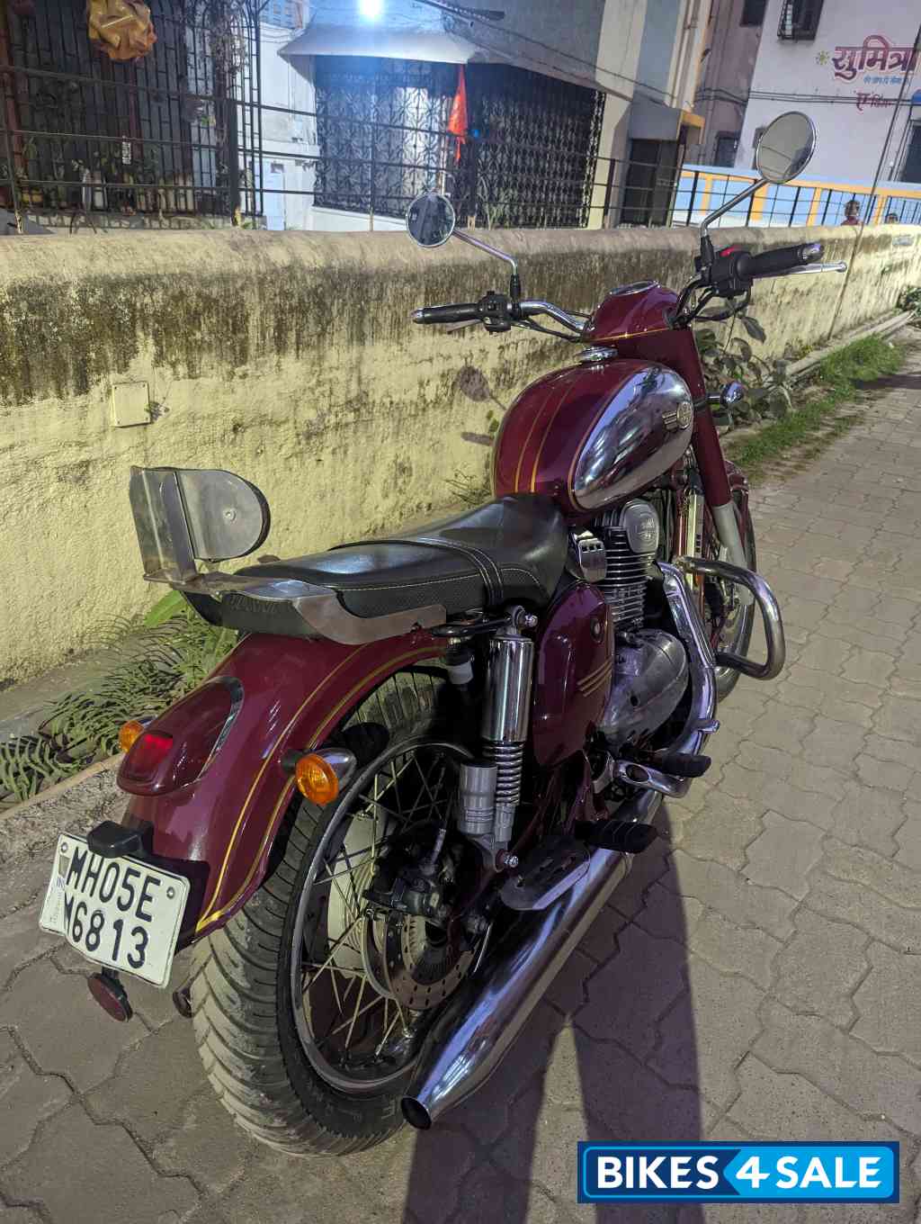 Maroon Jawa Jawa BS6