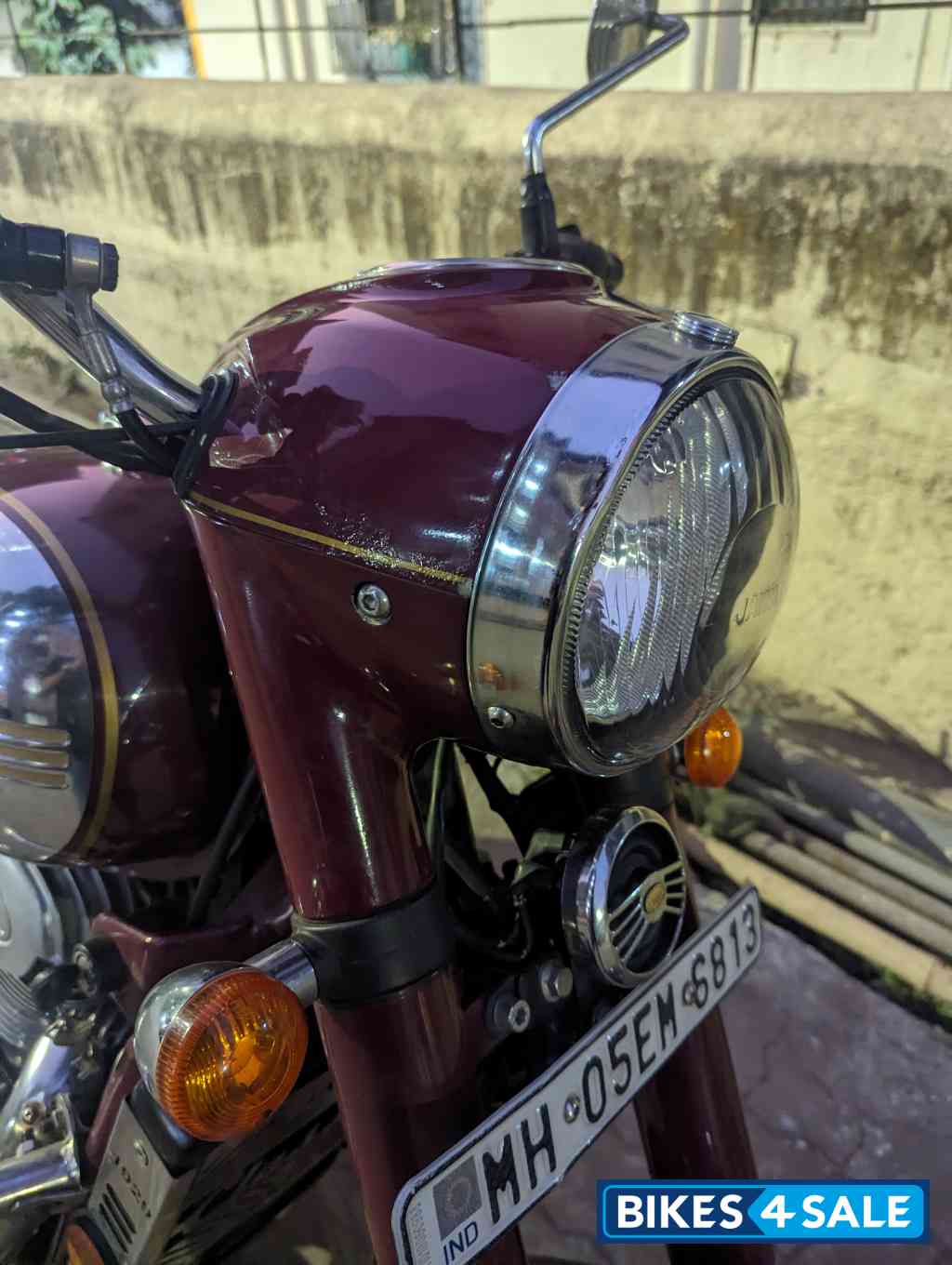 Maroon Jawa Jawa BS6