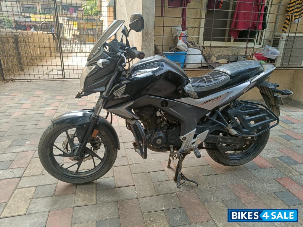 Honda CB Hornet 160R