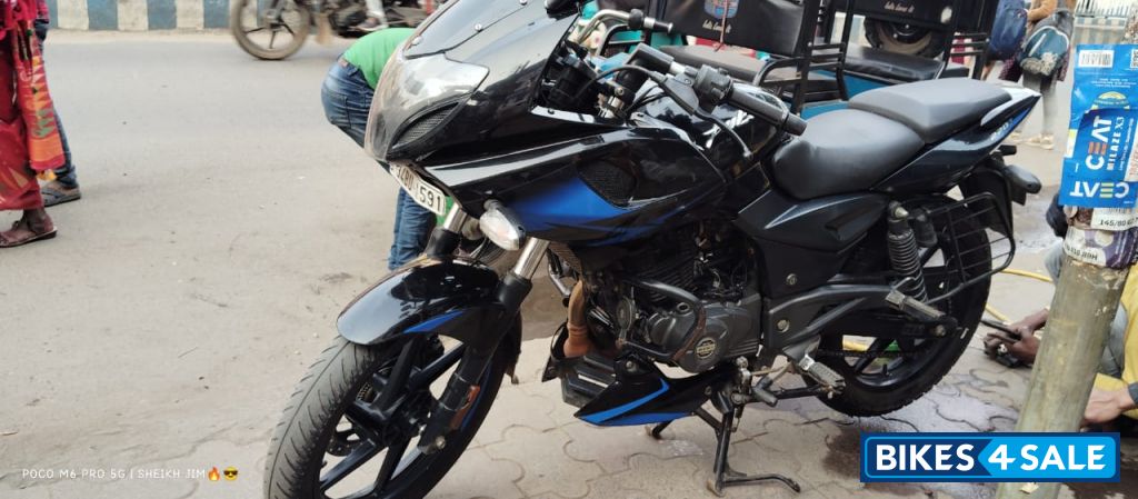 Bajaj Pulsar 220F BS6