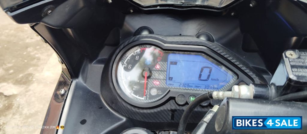 Bajaj Pulsar 220F BS6