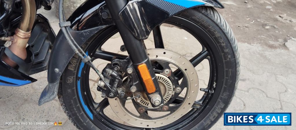 Bajaj Pulsar 220F BS6