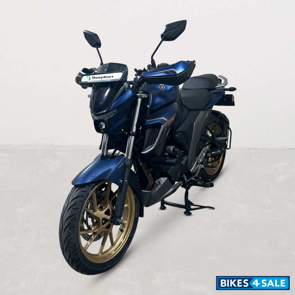 Yamaha FZ25