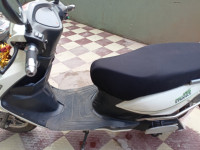 White Pure EV Etrance Neo