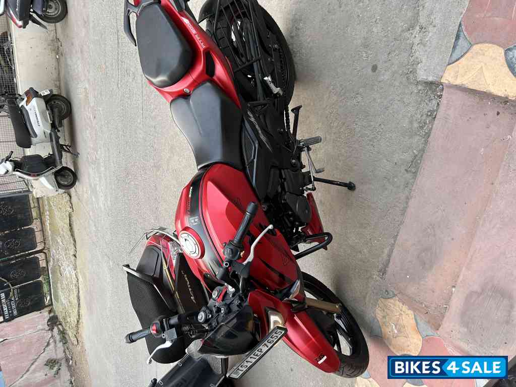 TVS Apache RTR 200 4V