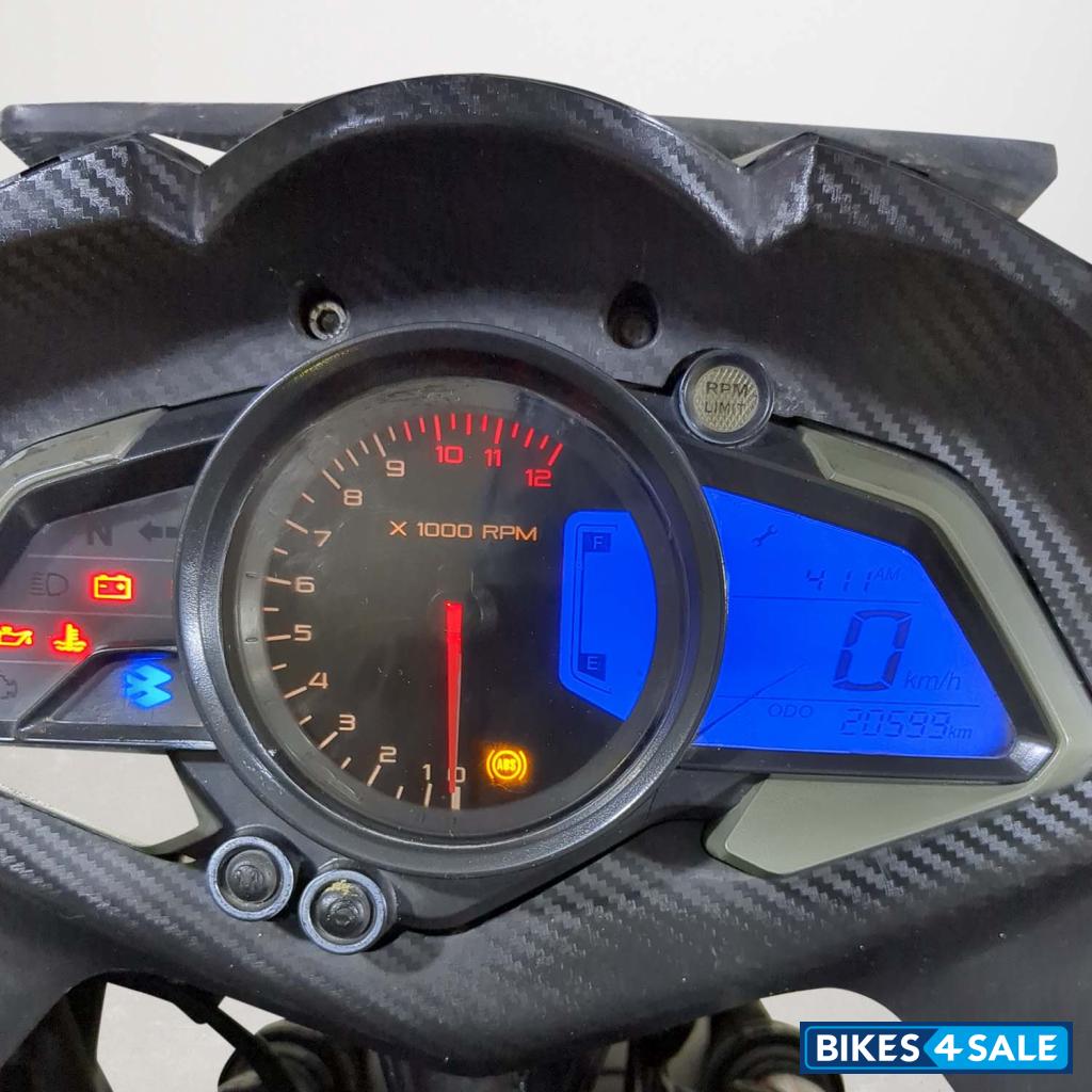 Bajaj Pulsar RS 200