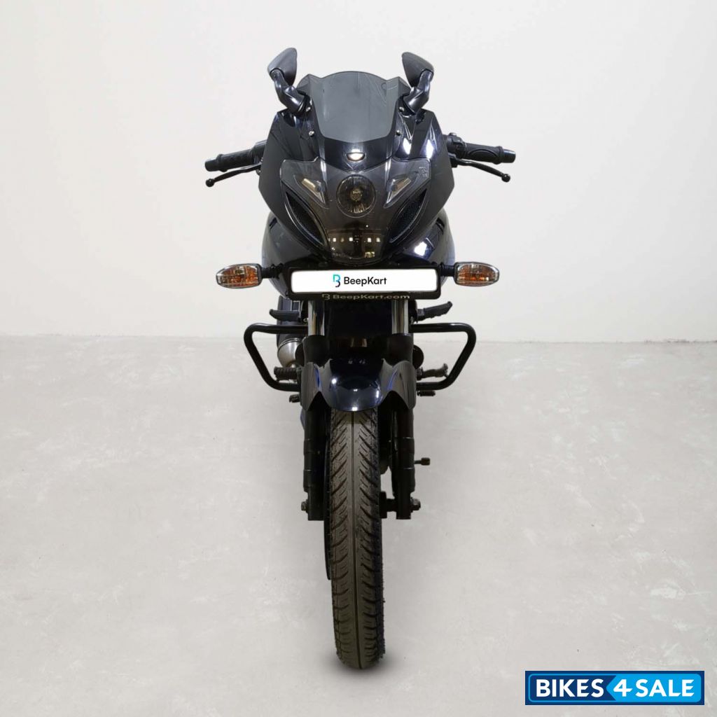 Bajaj Pulsar 220F