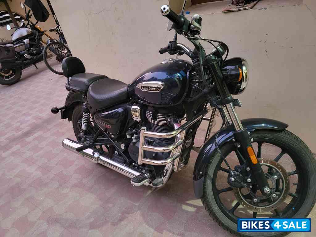 Royal Enfield Meteor 350 Stellar