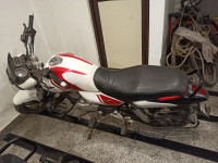 Bajaj V15