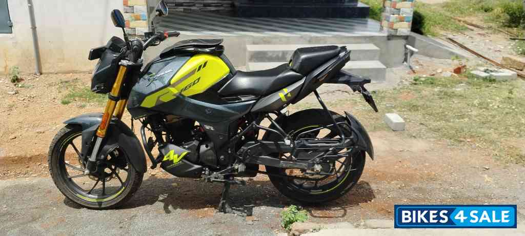 Hero Xtreme 160R 4V Pro