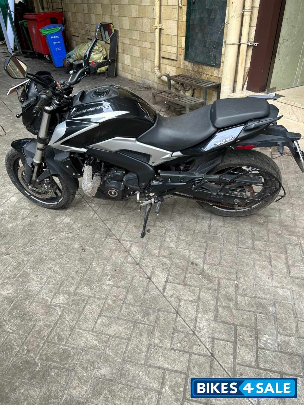 Bajaj Dominar 250 2022
